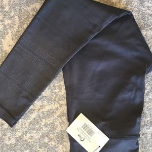 Zyia Active Black Venom Light n Tight Hi-Rise Leggings